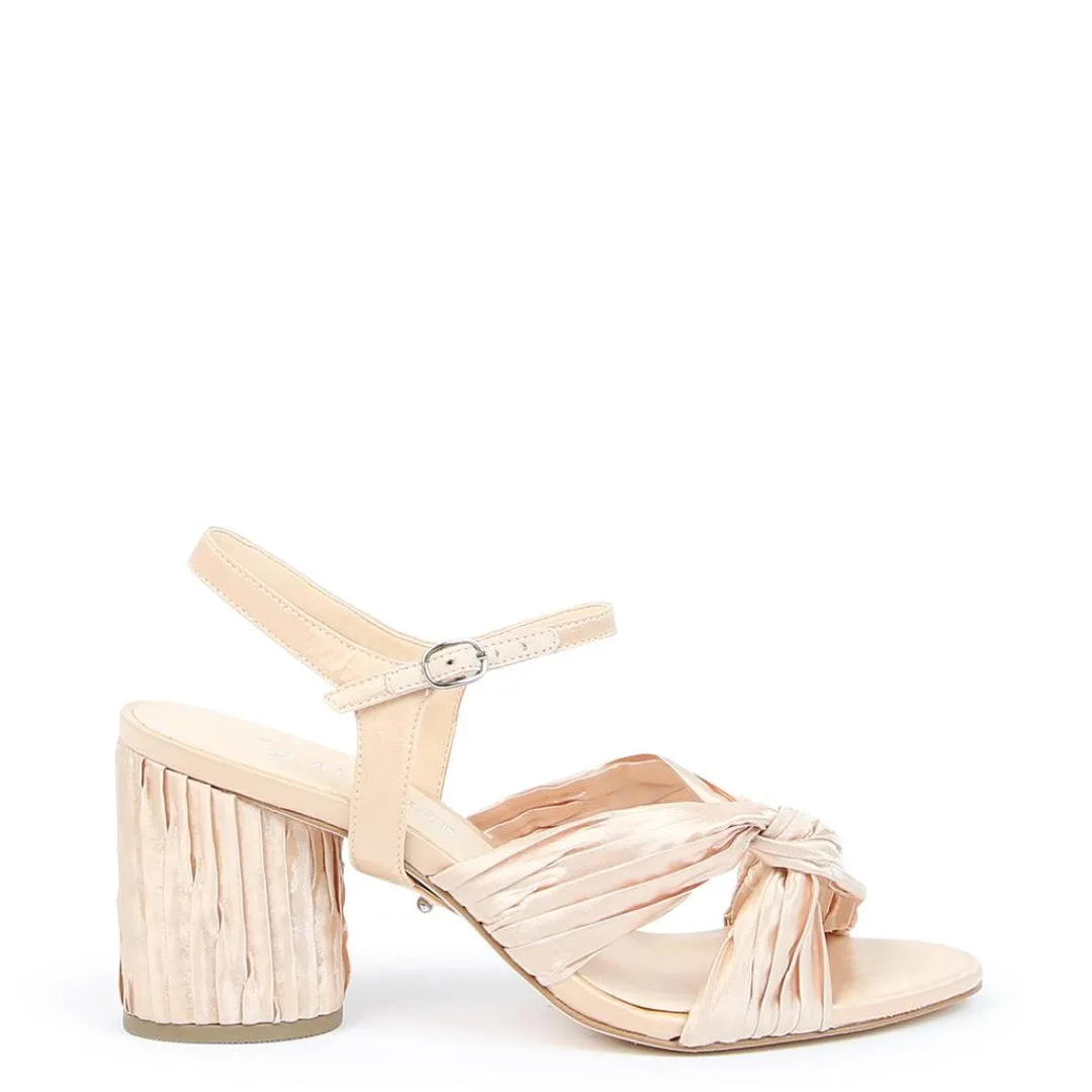 Store Alterre Jackie in Nude Satin